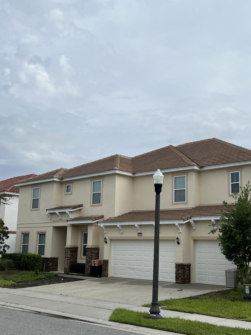 Roof Cleaning in Davenport, FL